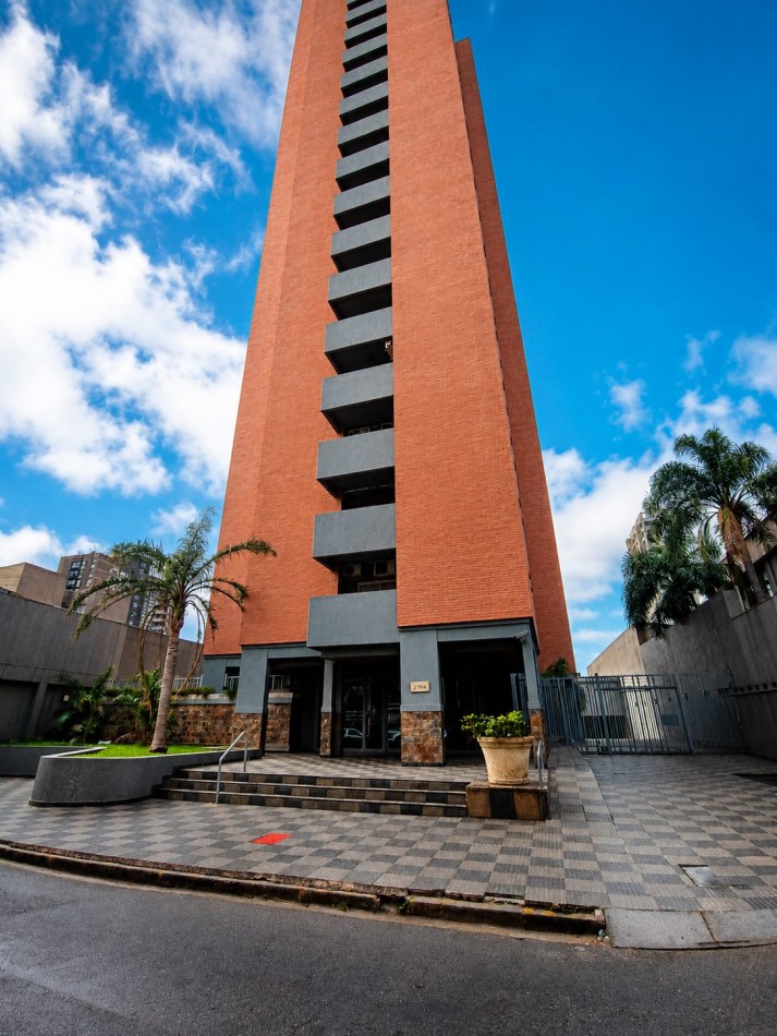 Departamento un dormitorio en alquiler en Torre Campanario XXI