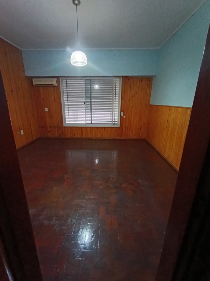 Casa en Pedro Centeno al 2900 con cochera
