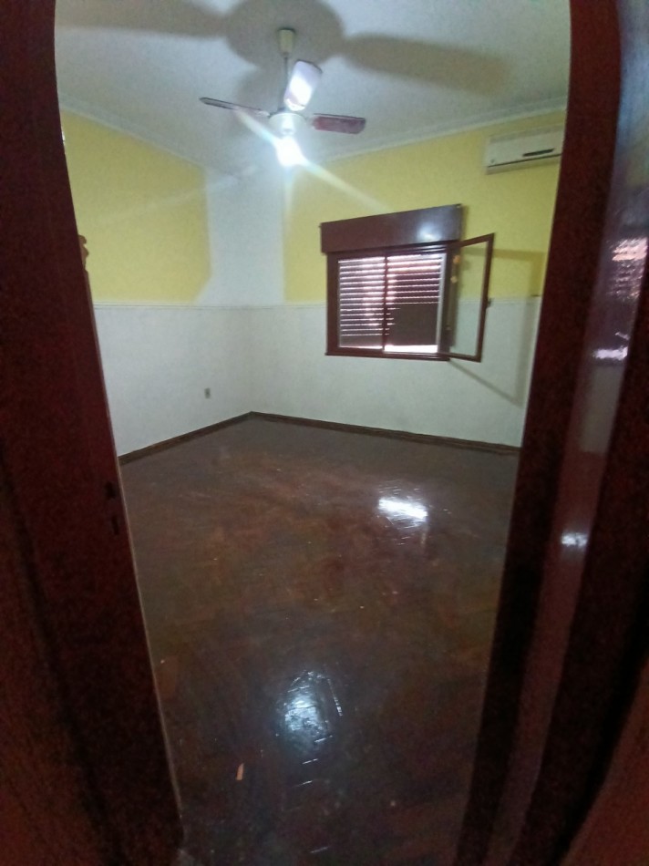 Casa en Pedro Centeno al 2900 con cochera