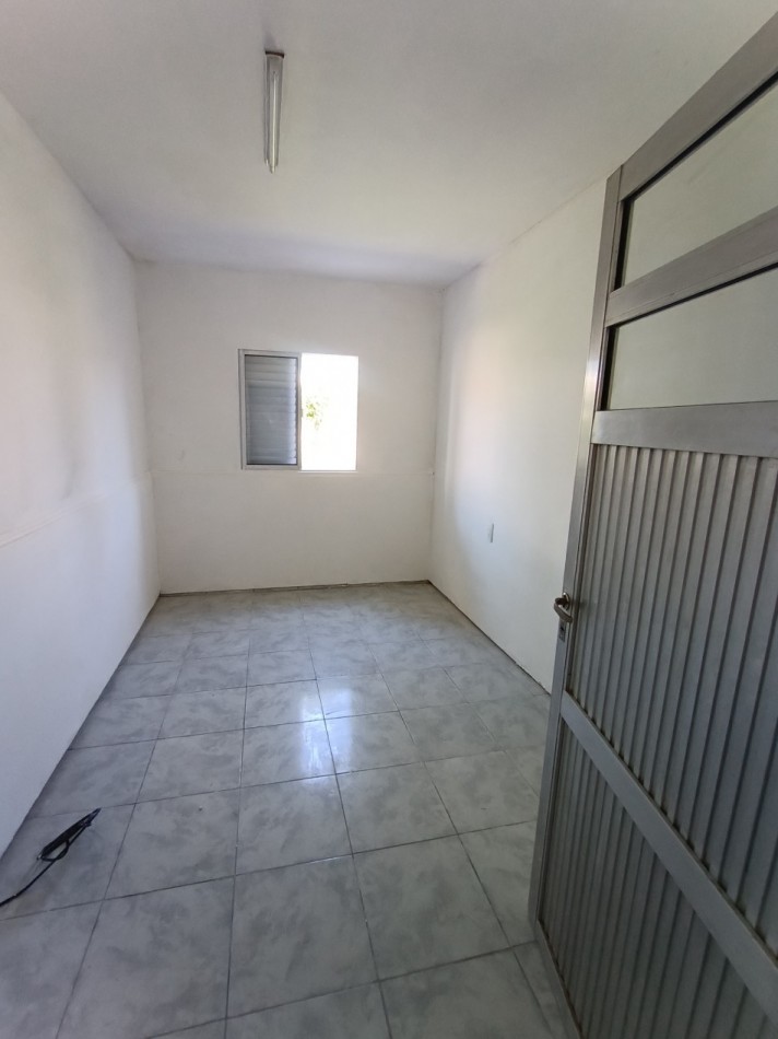 Juan del Campillo 3100 Interno amplio en alquiler con patio verde