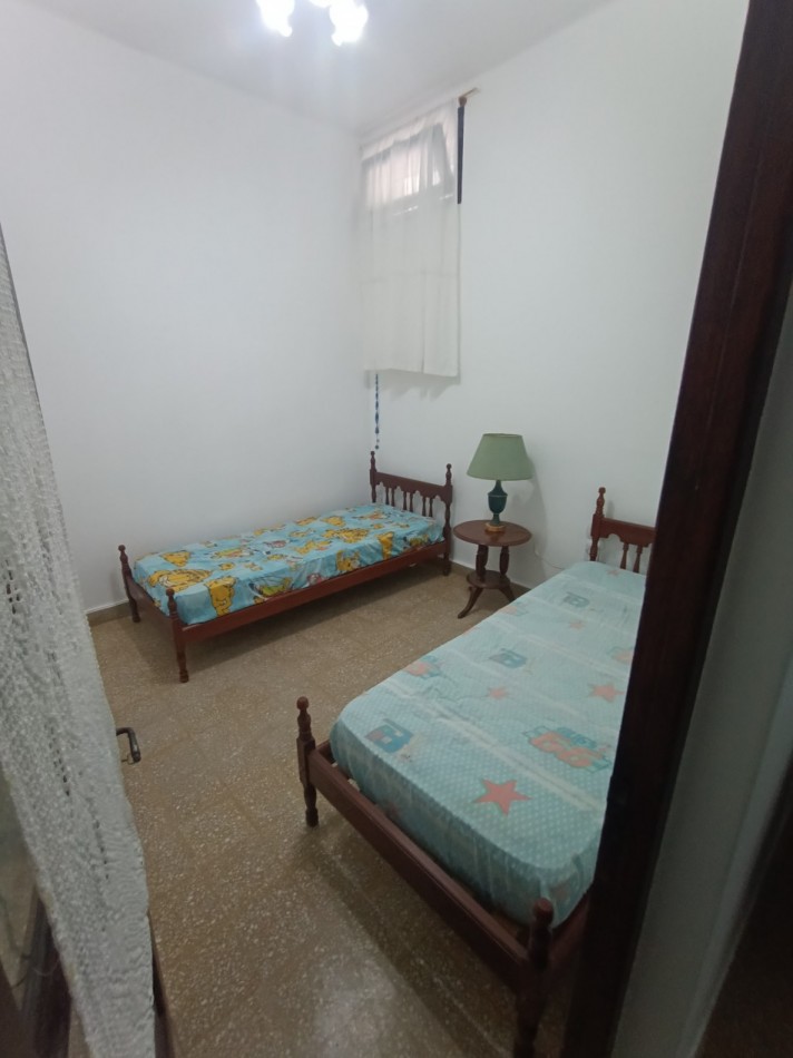 4 de Enero al 4300 Casa amoblada con cochera Barrio Fomento