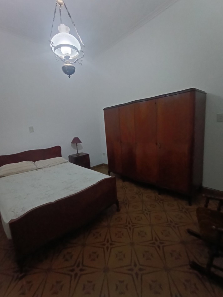 4 de Enero al 4300 Casa amoblada con cochera Barrio Fomento