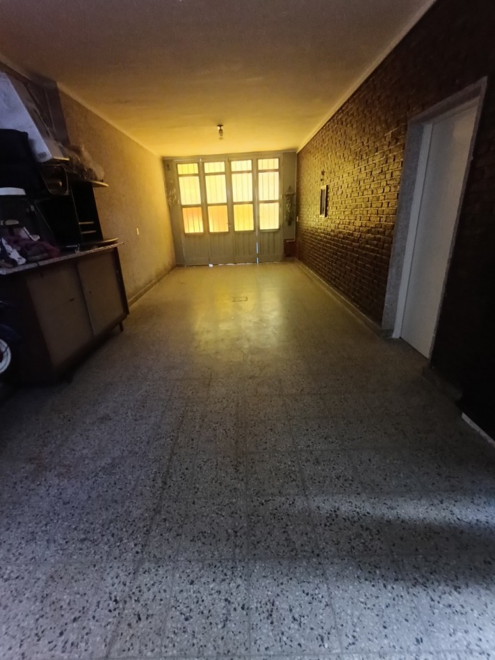 4 de Enero al 4300 Casa amoblada con cochera Barrio Fomento