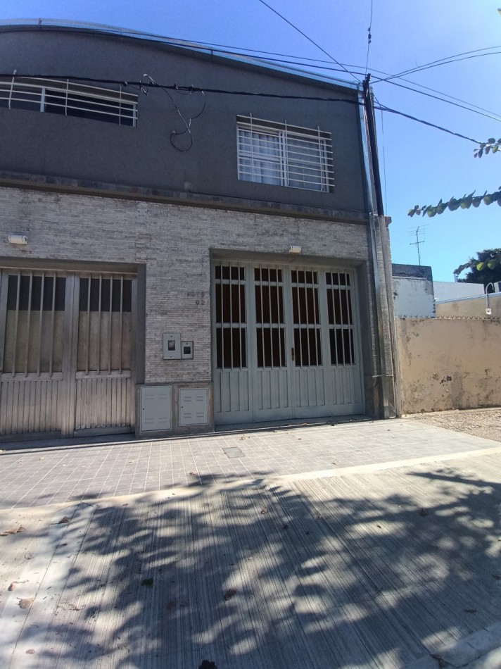 4 de Enero al 4300 Casa amoblada con cochera Barrio Fomento